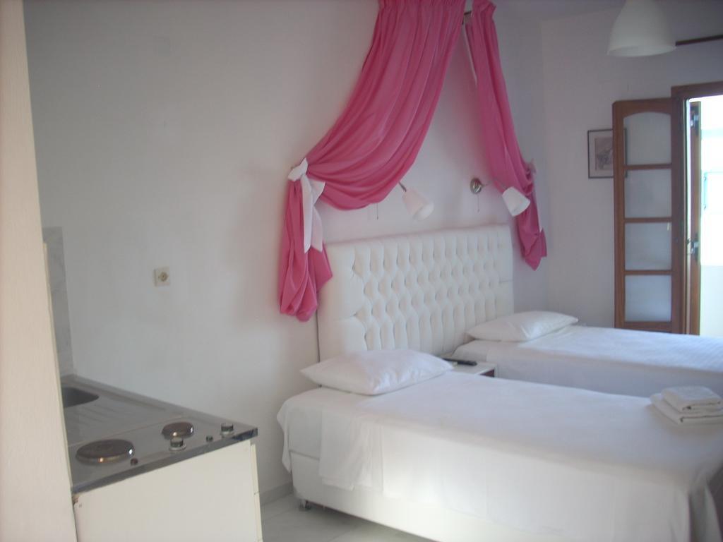 Azolimnos Bay Aparthotel Exterior photo